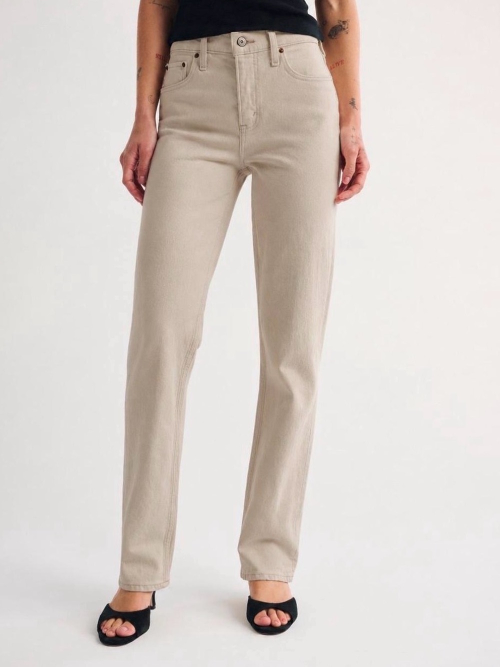 NWT Abercrombie & Fitch High Rise 90s Straight Jeans Ecru Off-White Cream